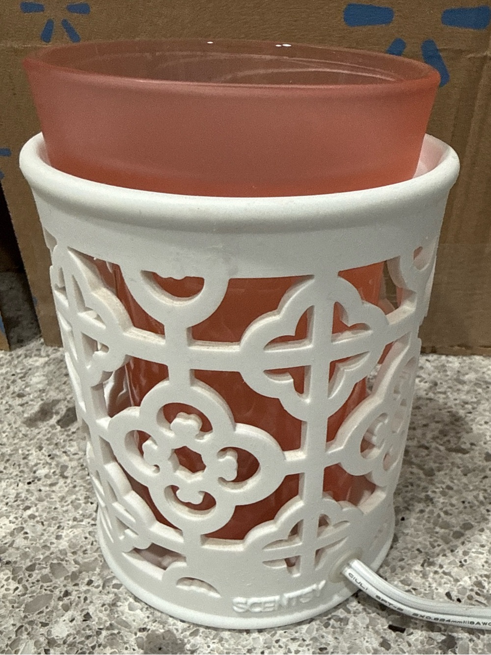 Scentsy White Ceramic Warmer with Frosted Pink Glass Insert